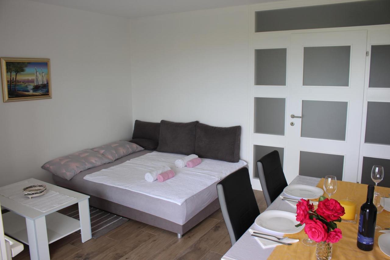 Apartments Bonaca Rovanjska Zewnętrze zdjęcie