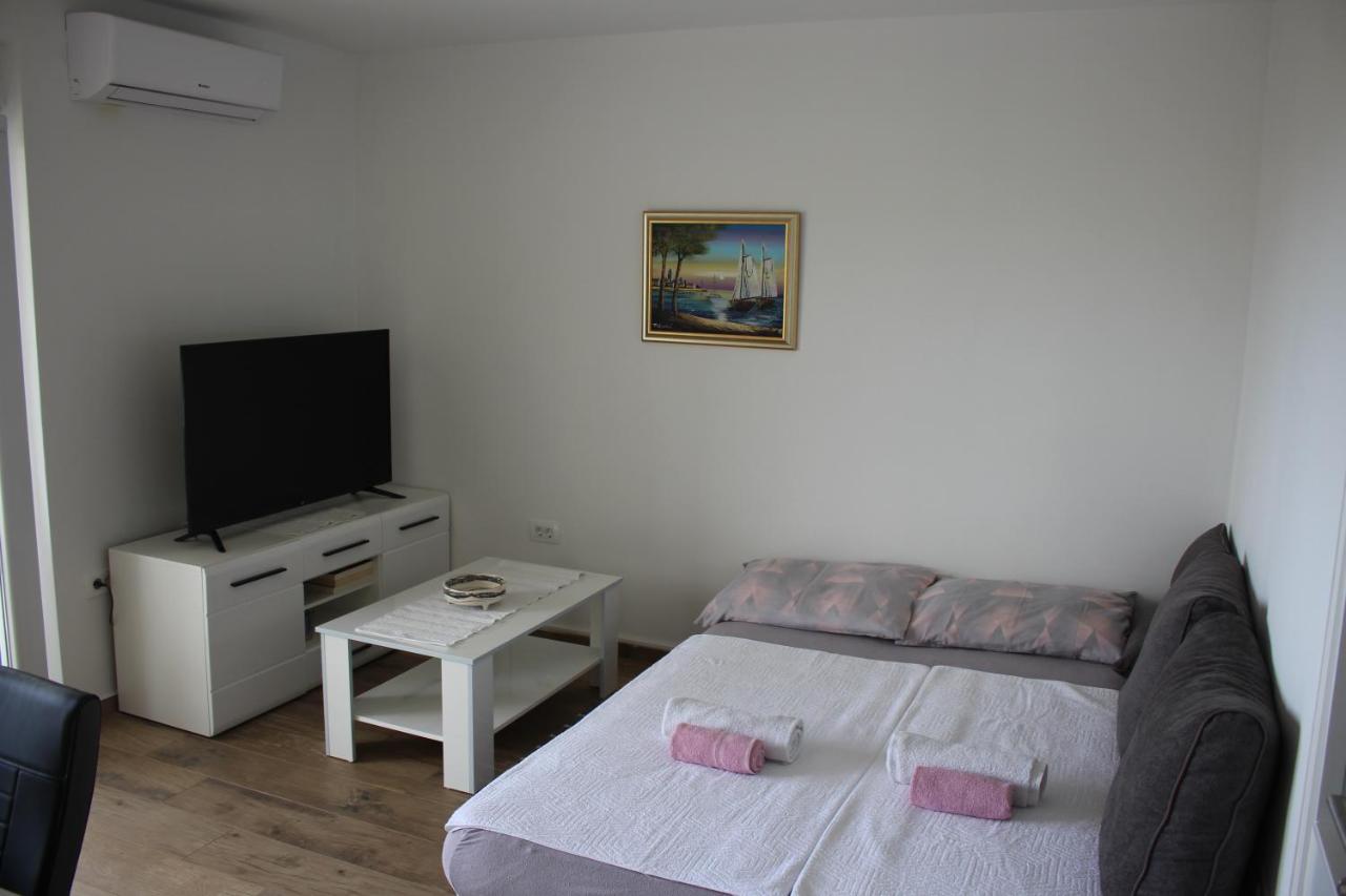 Apartments Bonaca Rovanjska Zewnętrze zdjęcie